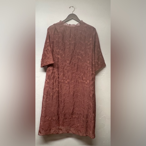 Ailefei Beautiful Silk Pink Dress - Picture 2 of 7